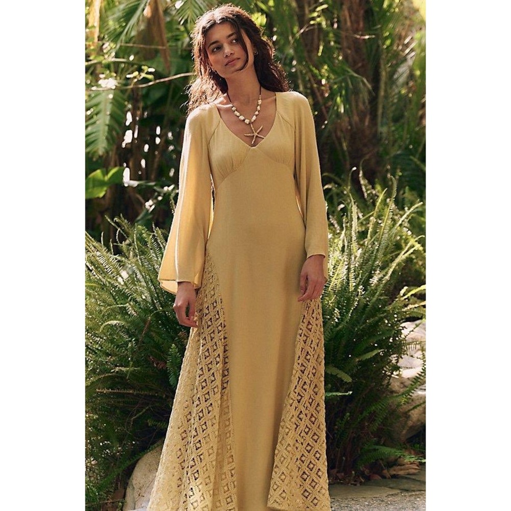 Free People Hazel Maxi Dress
Size: XS